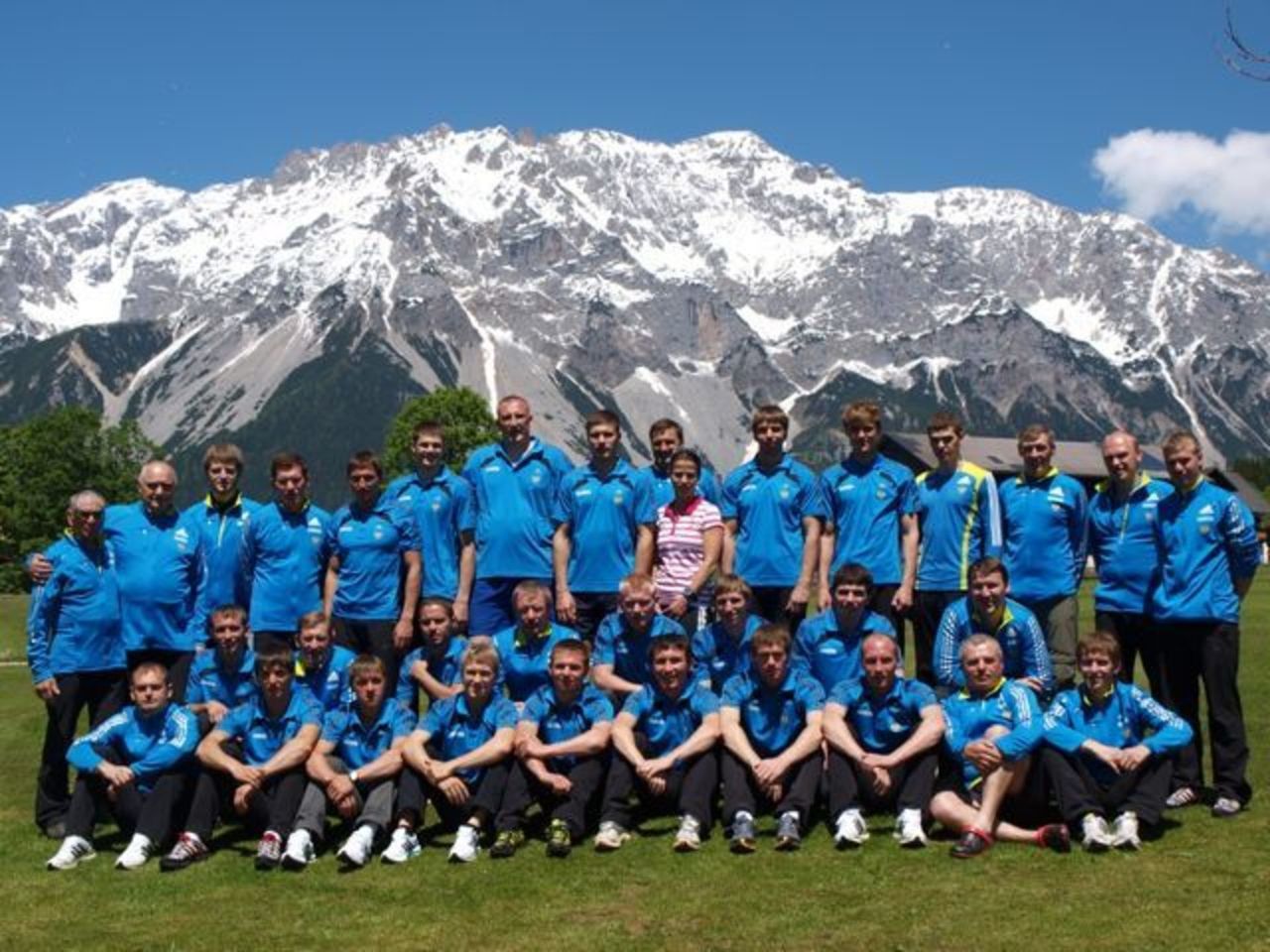 men-ski-team-small