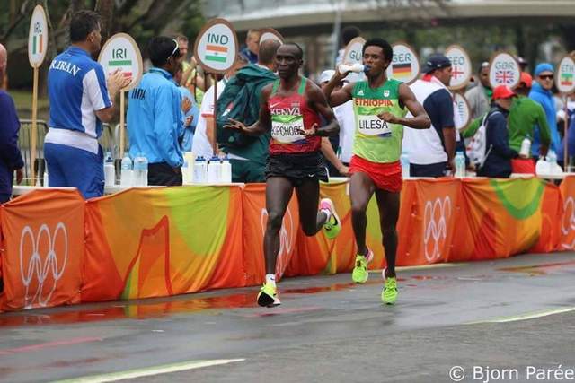 kipchoge-water-rio